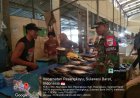 Babinsa Koramil 1427-01/Pasangkayu Monitoring Pasar Martajaya, Pastikan Keamanan dan Ketersediaan Pangan Nataru 2026