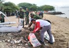 Cegah Sampah Laut, Koramil Polewali Gelar Kerja Bakti Bersih Pantai Bahari