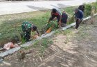 Babinsa Bambaira Pimpin Karya Bakti Bersama Warga, Antisipasi Banjir dan Wabah Penyakit